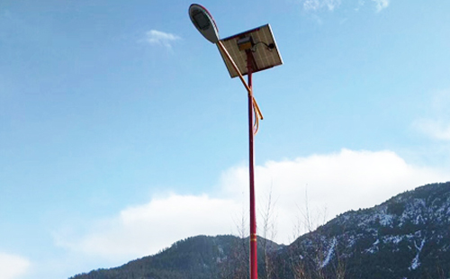 如何选择高质量的民勤太阳能路灯材料：全方位指南