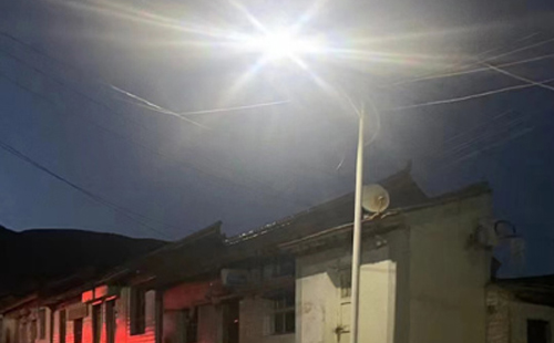 农村院子里最适合的民勤太阳能路灯亮度与安装要点 农村院子里最适合的民勤太阳能路灯亮度与安装要点