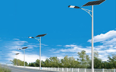 农村道路装民勤太阳能路灯选多大瓦数实测